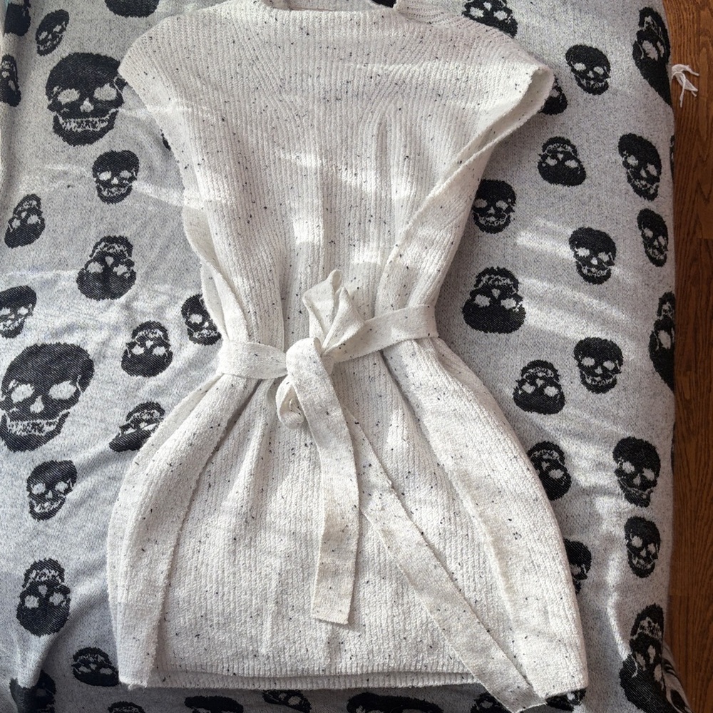 Ivory Speckled Knit Tie-Waist Tunic sz L